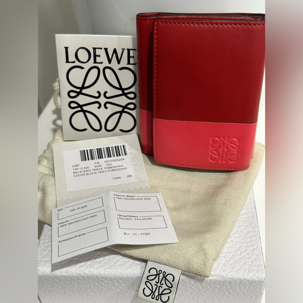 Loewe Trifold Wallet - Picture 12 of 14